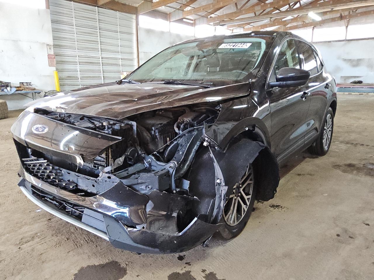  Salvage Ford Escape