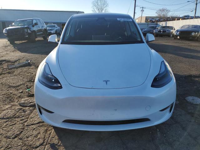 VIN 7SAYGDEE3PA160945 2023 TESLA MODEL Y no.5