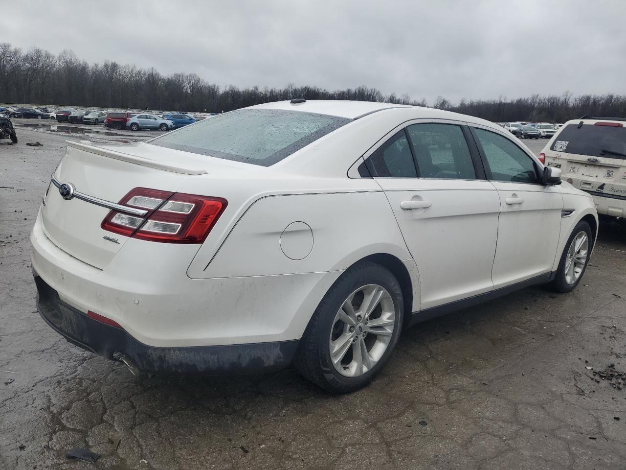 Lot #3030637102 2013 FORD TAURUS SEL