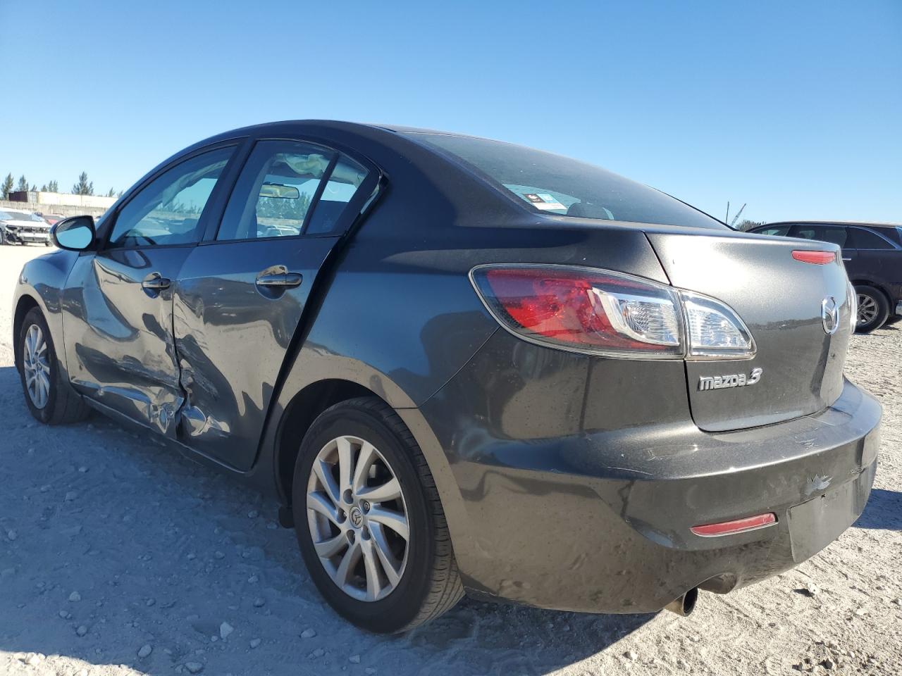 Lot #3030684092 2012 MAZDA 3 I