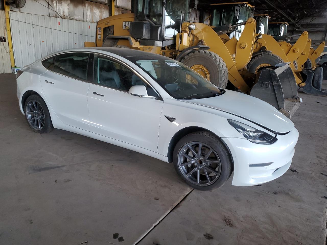 Lot #3028294819 2019 TESLA MODEL 3