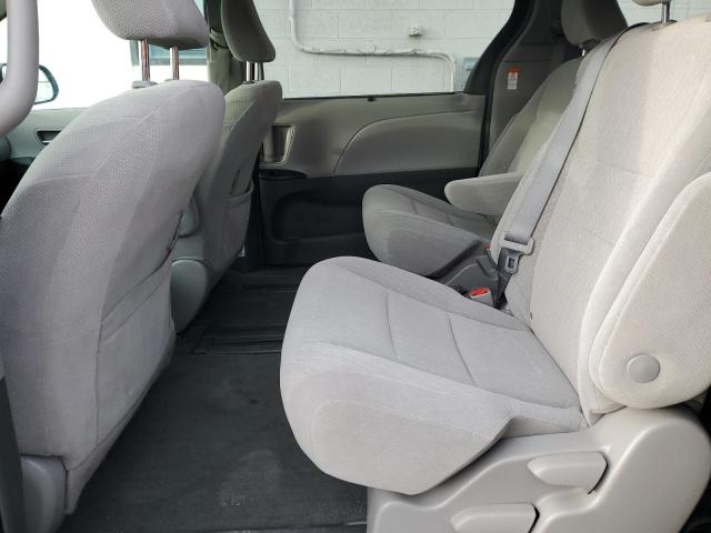 2018 TOYOTA SIENNA LE - 5TDKZ3DC6JS930844