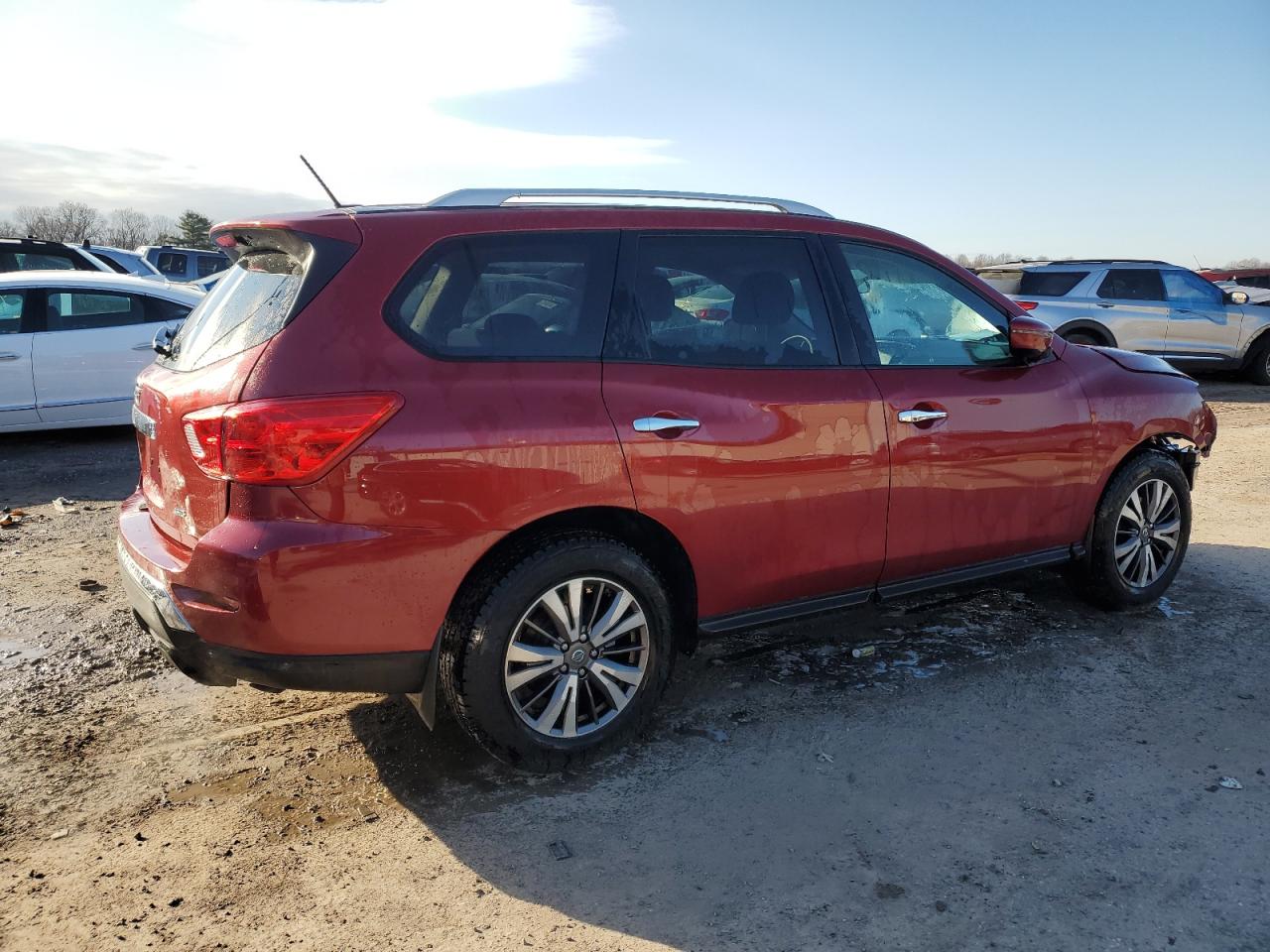 Lot #3028588989 2017 NISSAN PATHFINDER