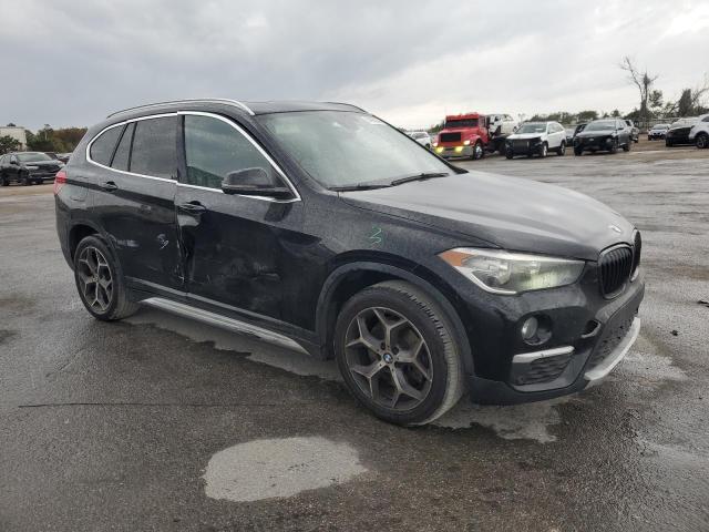 VIN WBXHU7C36H5H38217 2017 BMW X1 no.4