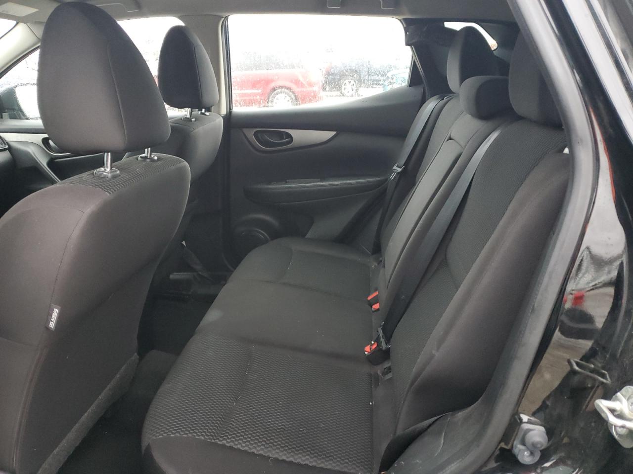 NISSAN ROGUE SPORT S