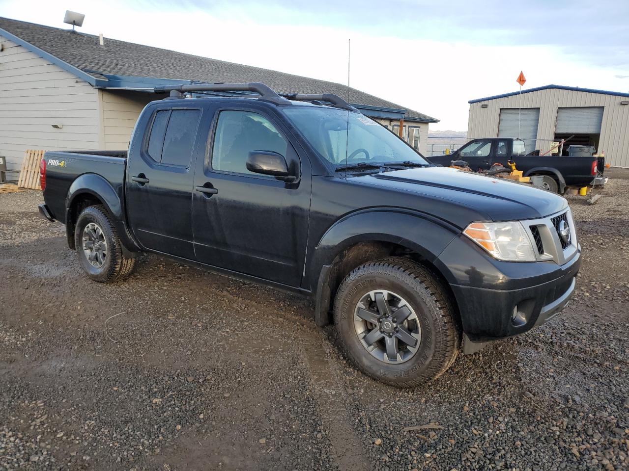 NISSAN FRONTIER S