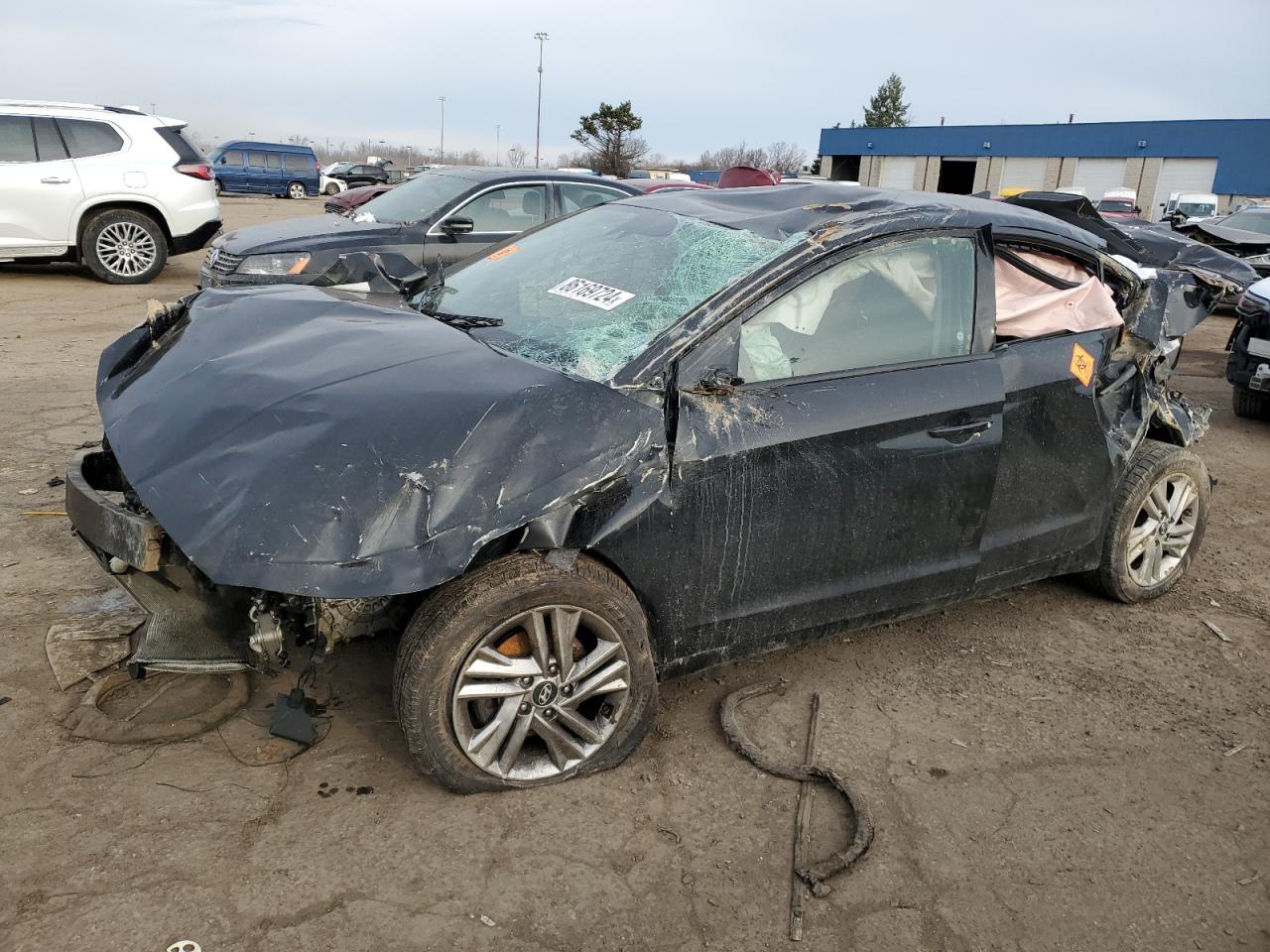  Salvage Hyundai ELANTRA