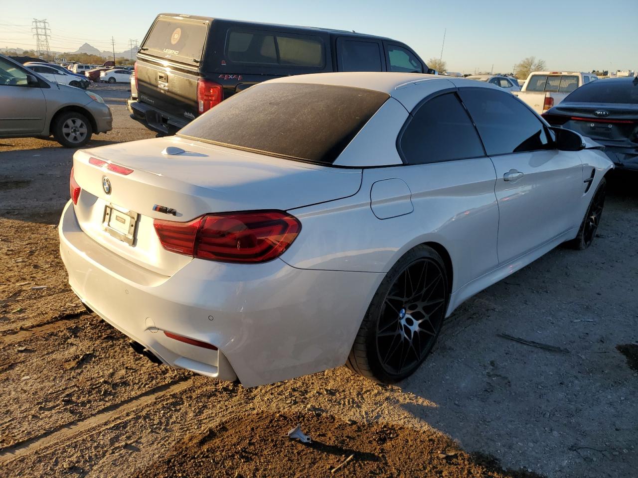 Lot #3041830418 2018 BMW M4