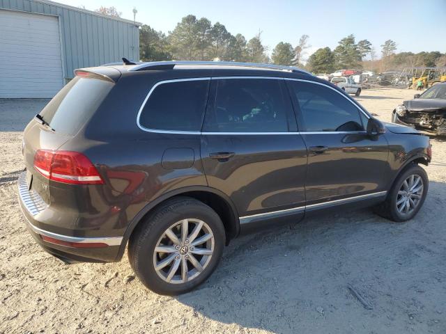 VOLKSWAGEN TOUAREG SP 2016 brown  gas WVGEF9BP7GD013040 photo #4