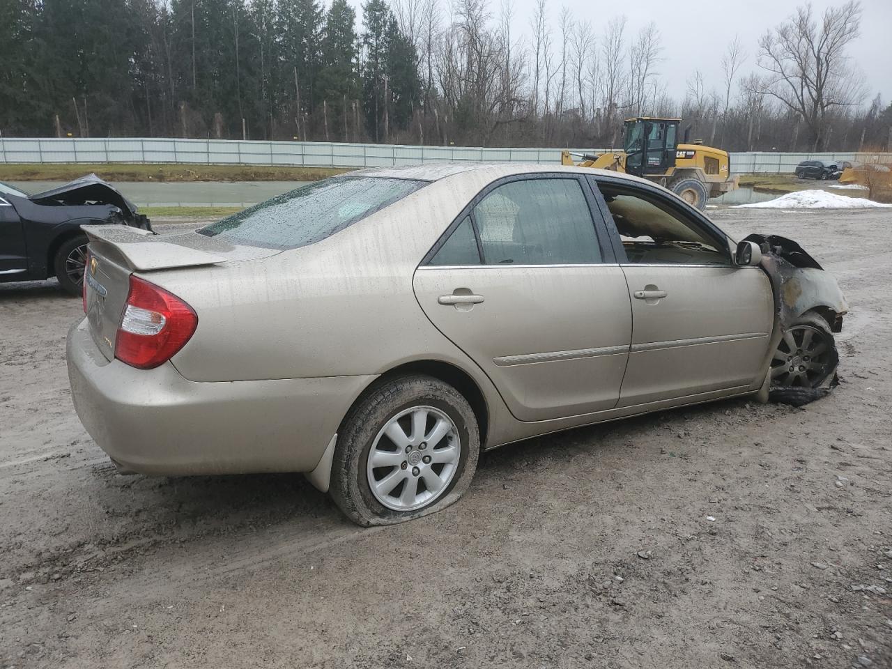 Lot #3034290127 2004 TOYOTA CAMRY LE