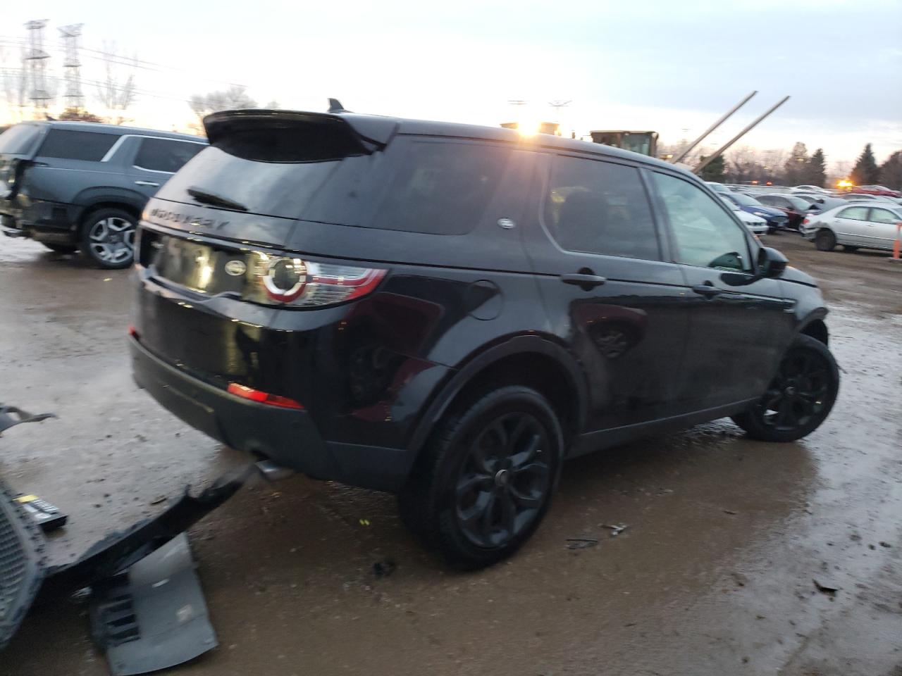 Lot #3028512952 2016 LAND ROVER DISCOVERY