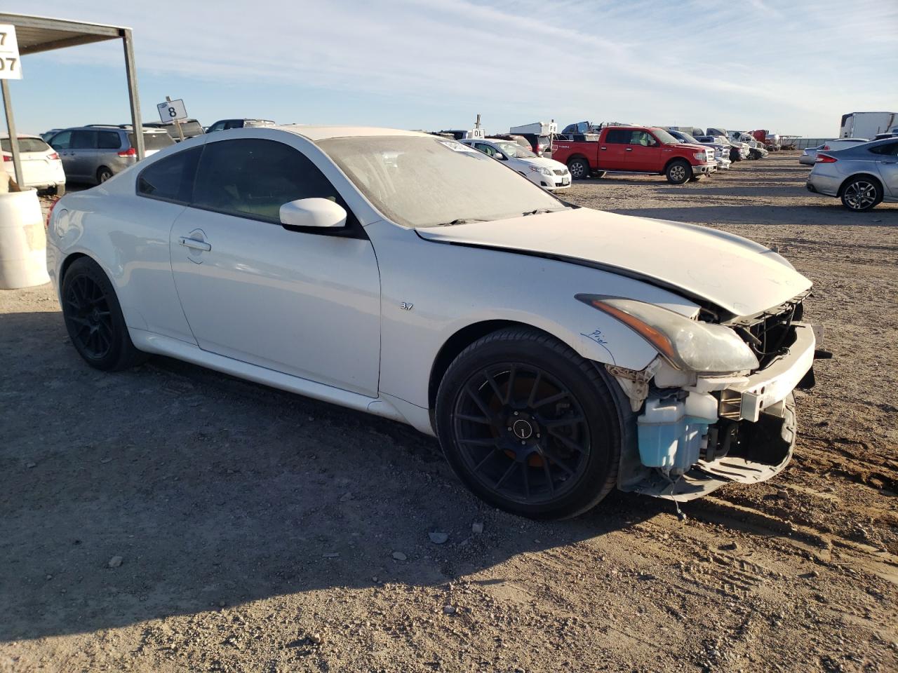 INFINITI Q60 JOURNEY