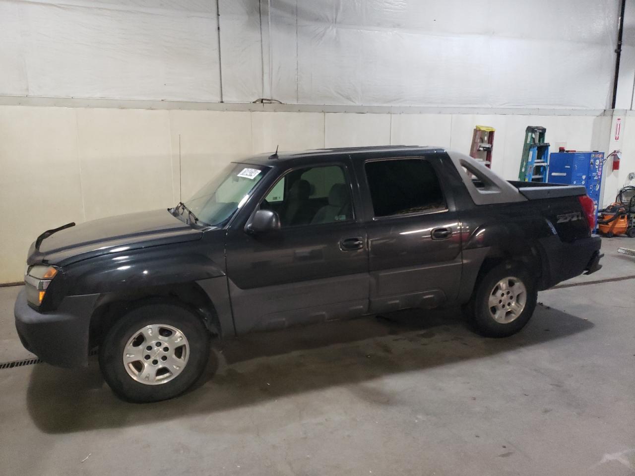  Salvage Chevrolet Avalanche