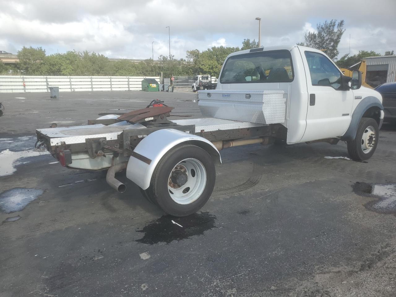 Lot #3027083787 2006 FORD F550 SUPER