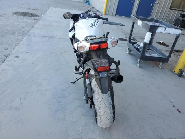 2023 SUZUKI GSX-R600 JS1GN7FA6P7100575