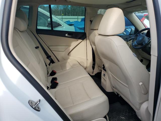 2015 VOLKSWAGEN TIGUAN S - WVGAV7AX8FW612863
