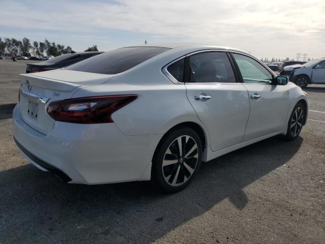 NISSAN ALTIMA 2.5 2018 white  gas 1N4AL3AP1JC108724 photo #4