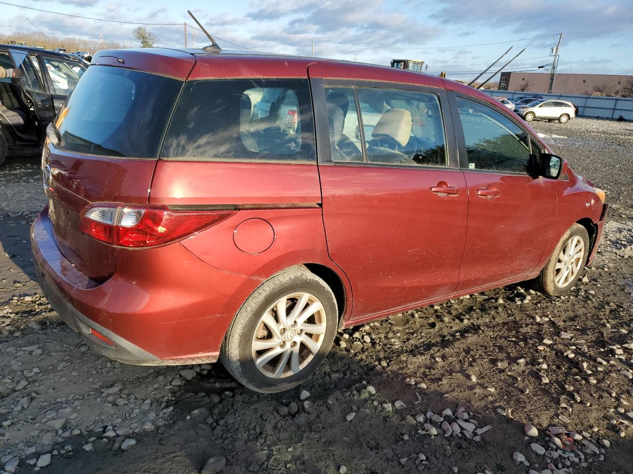 Lot #3024680643 2012 MAZDA 5