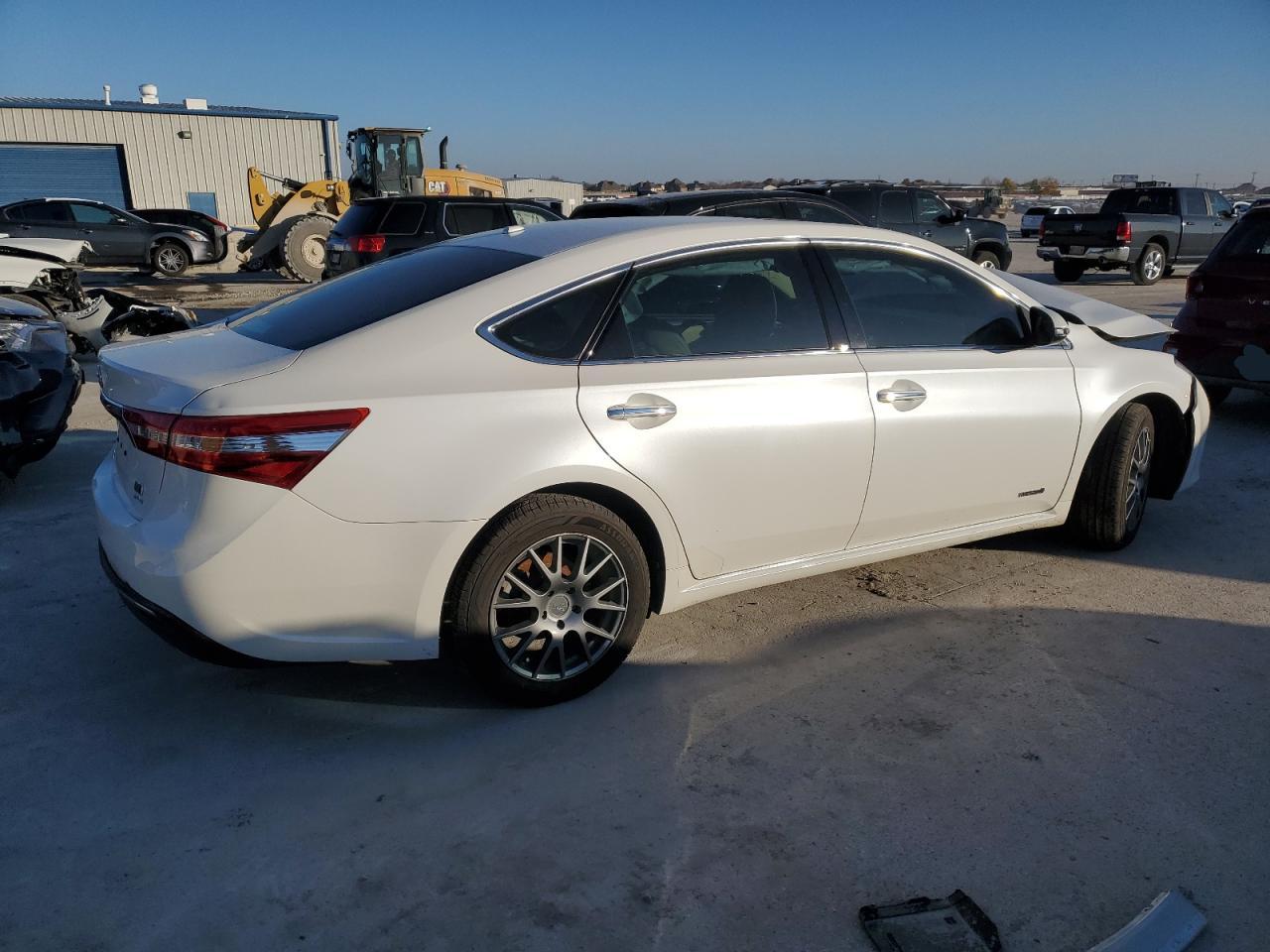 Lot #3037421769 2015 TOYOTA AVALON HYB