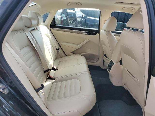 2017 VOLKSWAGEN PASSAT SEL - 1VWCT7A32HC076946