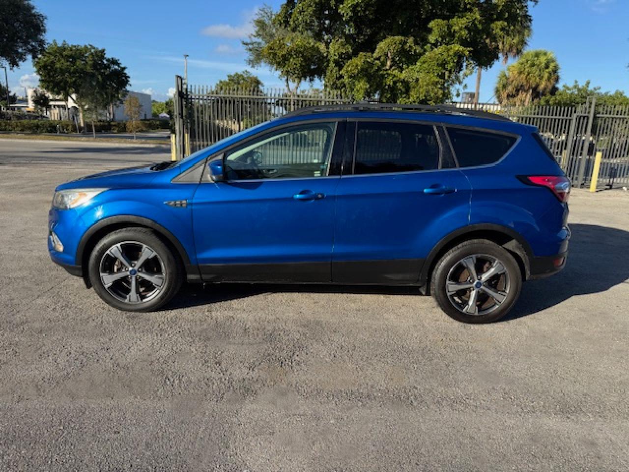 Lot #3034287090 2017 FORD ESCAPE SE