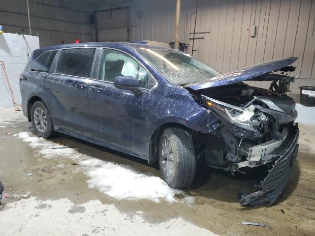 2022 TOYOTA SIENNA LE - 5TDKSKFC0NS066813