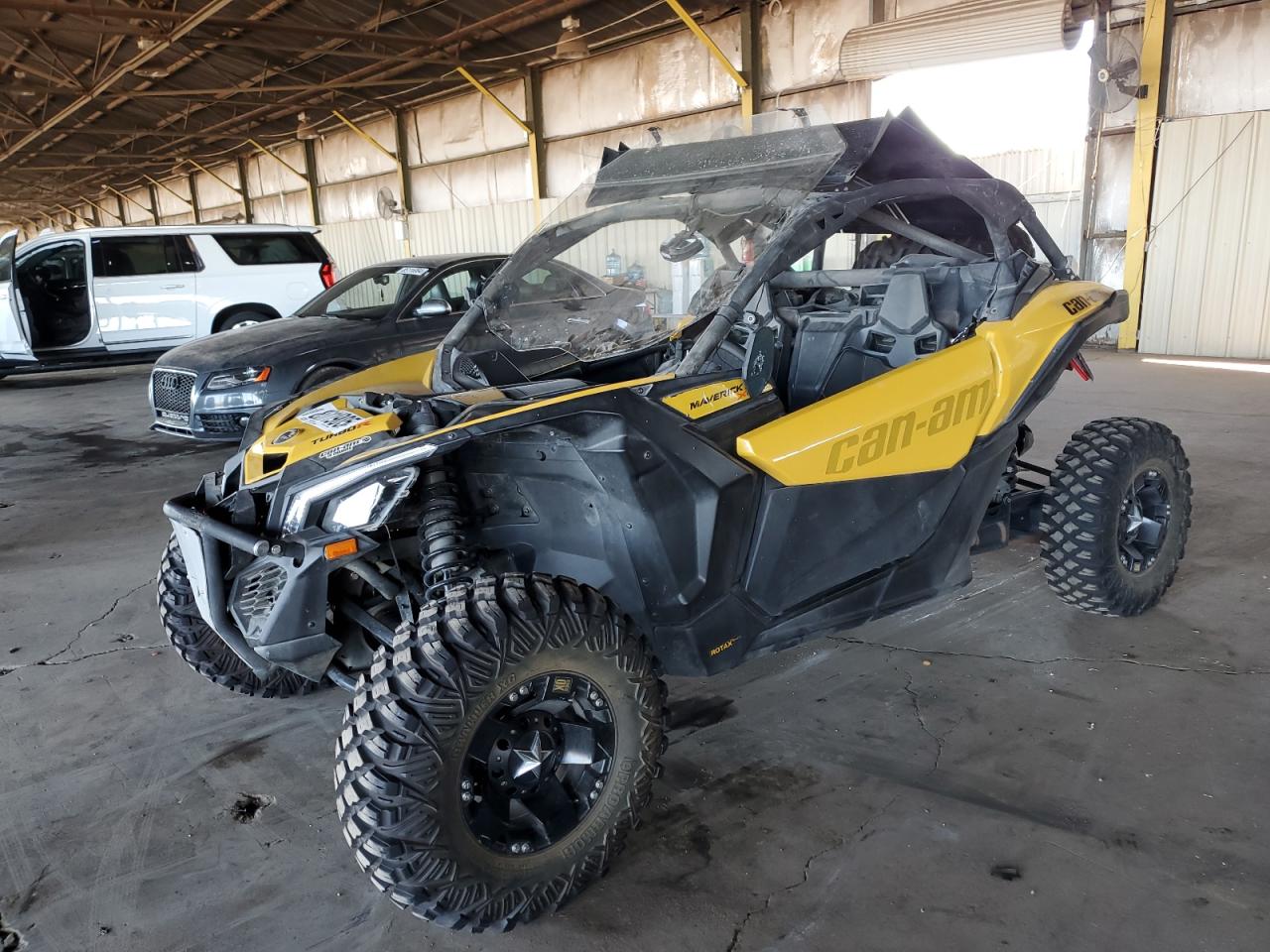 Lot #3030431476 2017 CAN-AM MAVERICK X