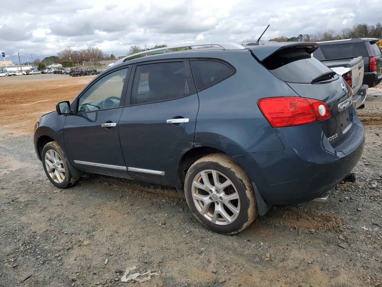 Lot #3027049803 2013 NISSAN ROGUE S