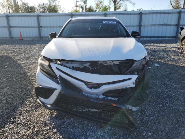 VIN 4T1G11AK0NU667423 2022 TOYOTA CAMRY no.5