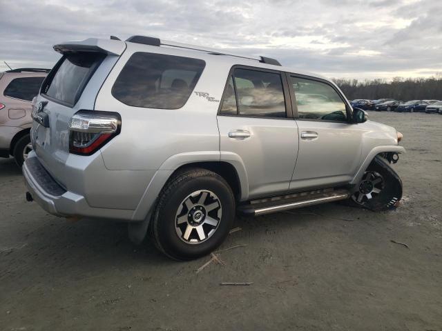 2018 TOYOTA 4RUNNER SR - JTEBU5JR7J5541196