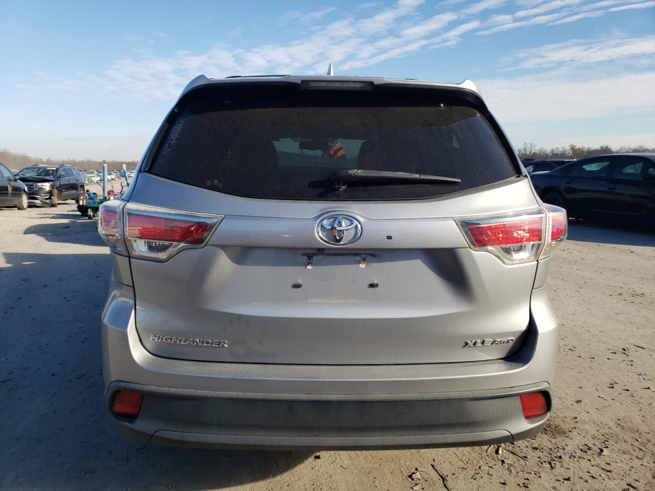 Lot #3040850782 2015 TOYOTA HIGHLANDER