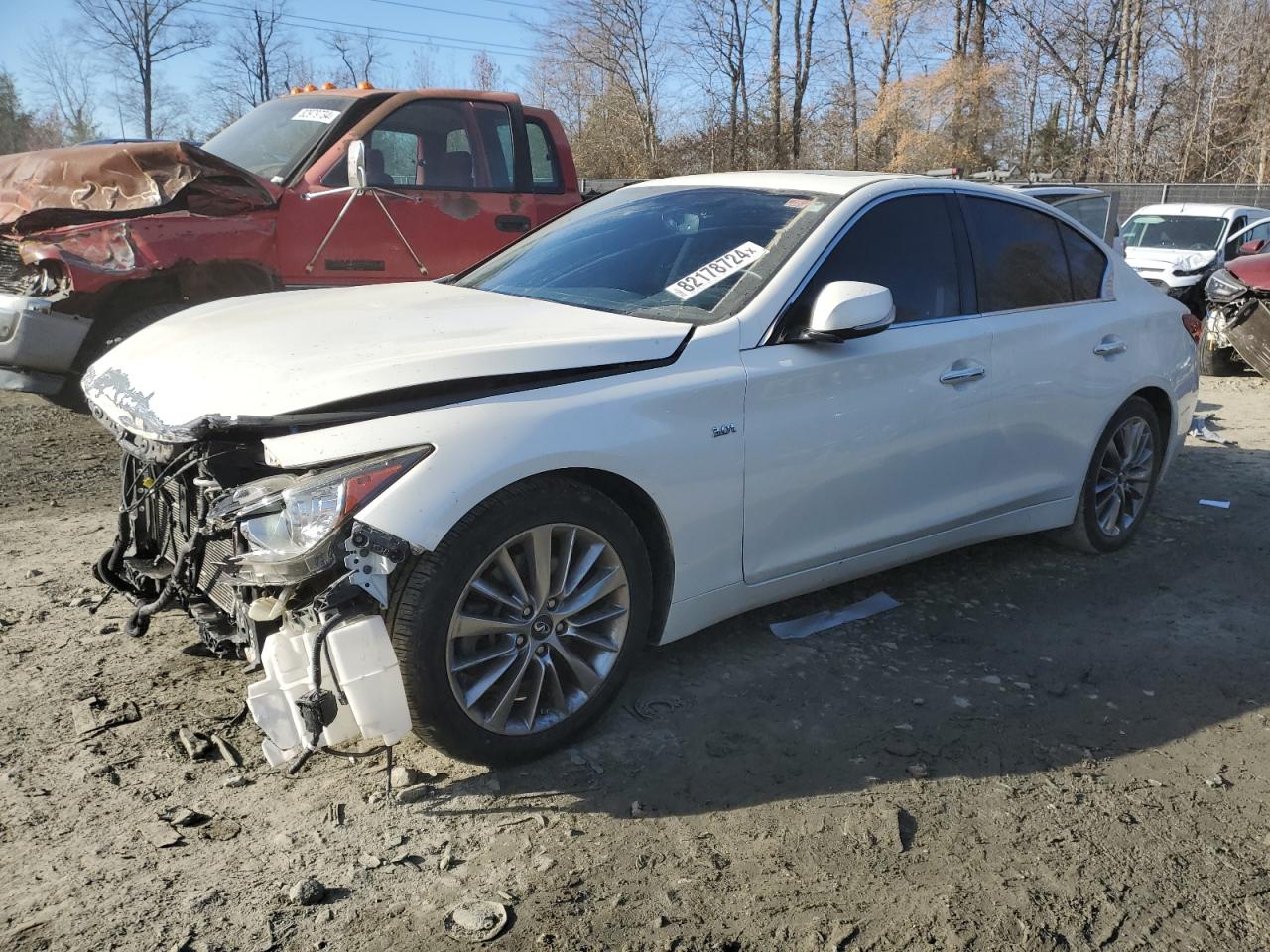 INFINITI Q50 LUXE