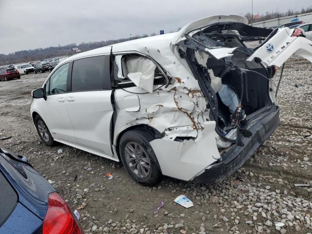 TOYOTA SIENNA LE 2021 white  hybrid engine 5TDKRKEC8MS015202 photo #3