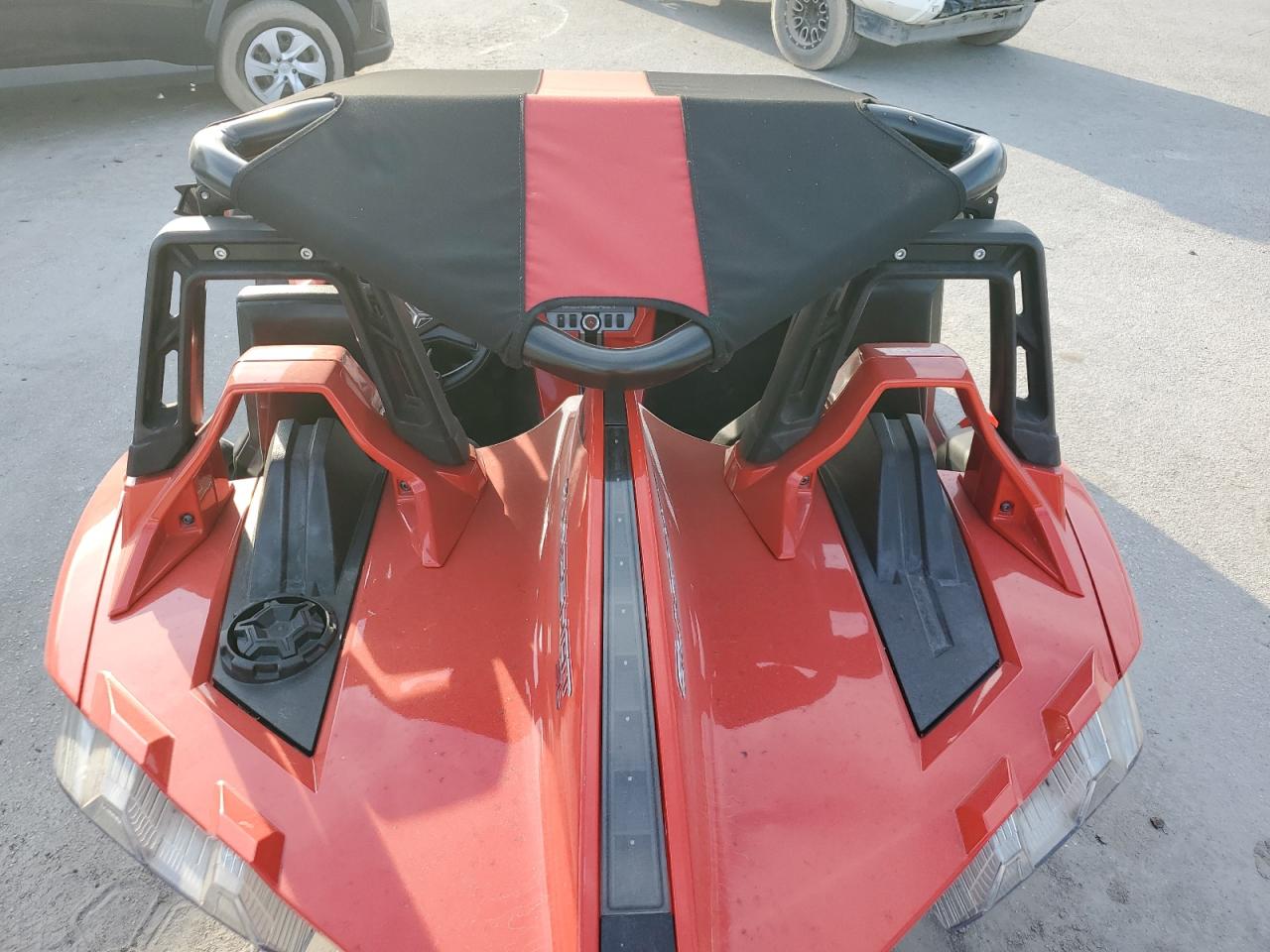 Lot #3029603133 2016 POLARIS SLINGSHOT