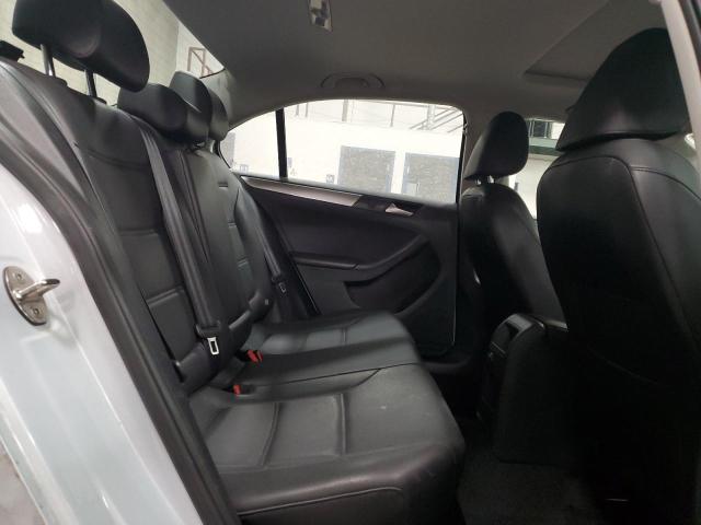 2017 VOLKSWAGEN JETTA SE - 3VWDB7AJ0HM411819