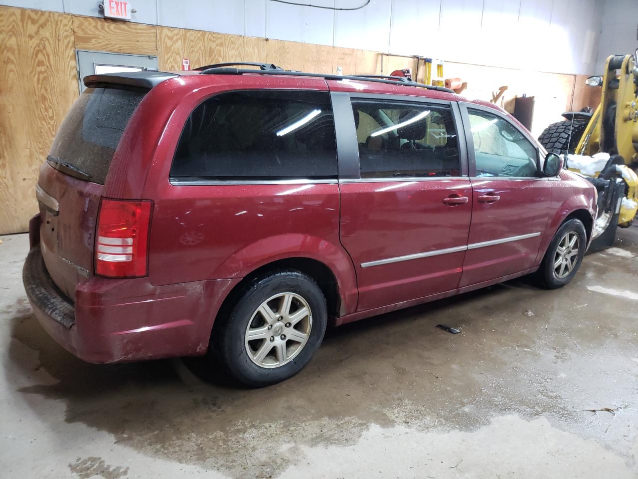 Lot #3045683711 2010 CHRYSLER TOWN & COU