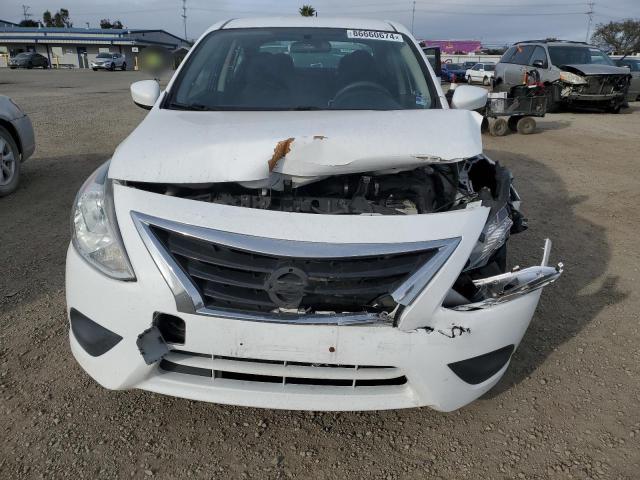 VIN 3N1CN7AP4GL911984 2016 NISSAN VERSA no.5