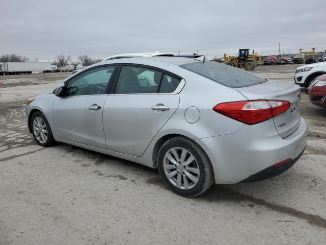 VIN KNAFX4A86F5351960 2015 KIA FORTE no.2