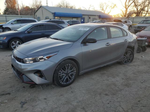 KIA FORTE GT LINE