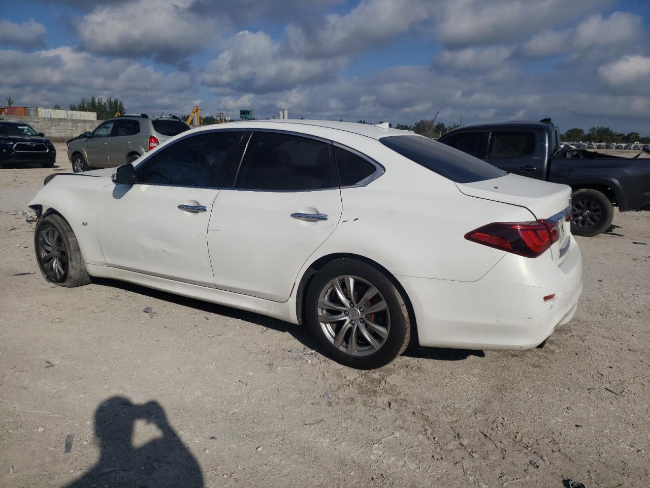 Lot #3053140622 2015 INFINITI Q70 3.7