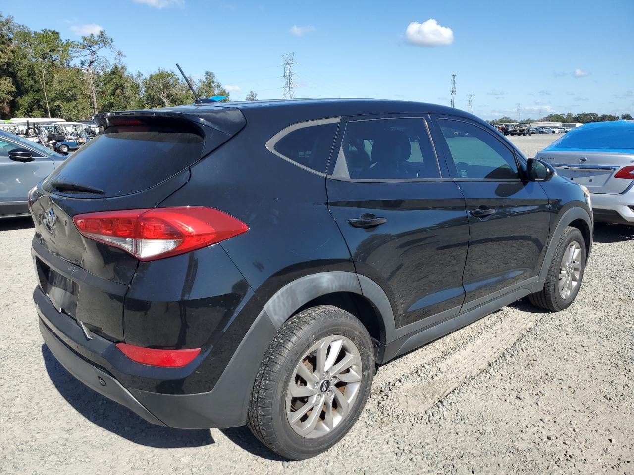 Lot #3033246828 2016 HYUNDAI TUCSON SE