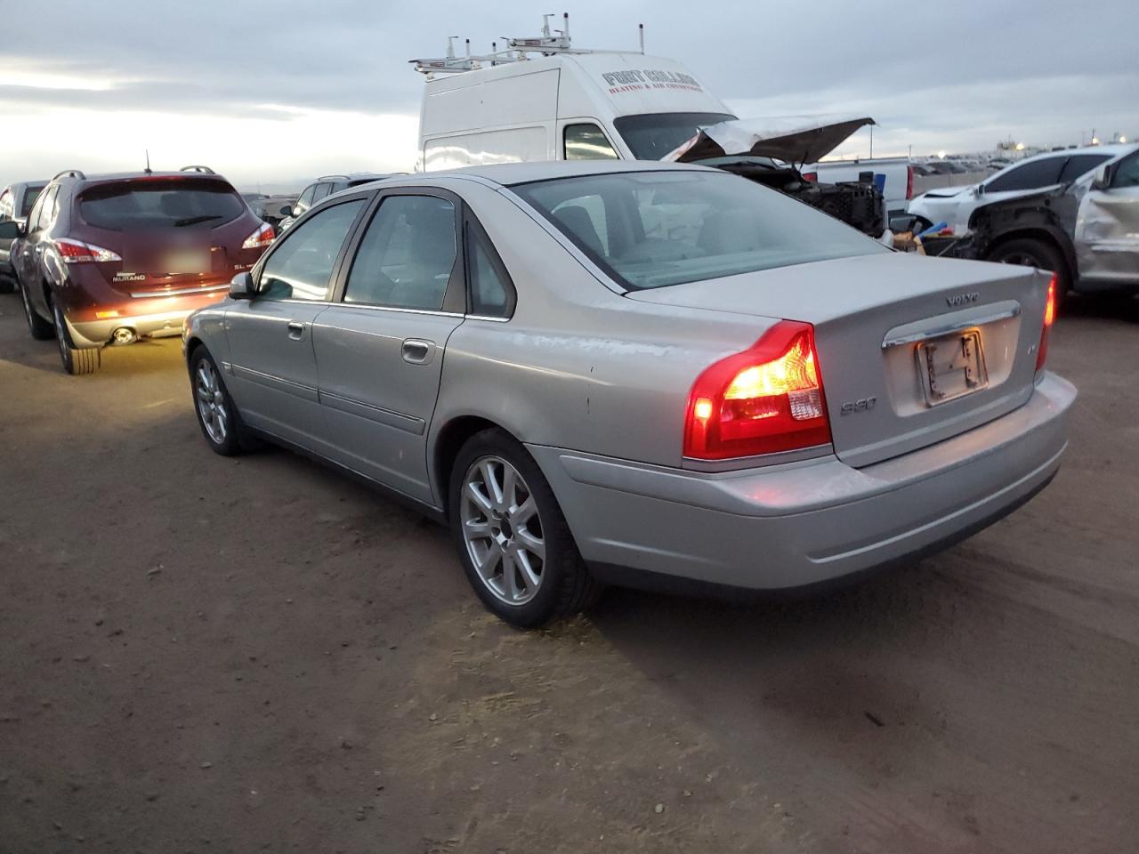 Lot #3051355644 2004 VOLVO S80 2.5T