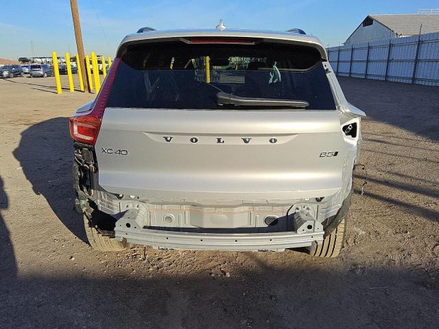 2024 VOLVO XC40 CORE - YV4L12UKXR2338084