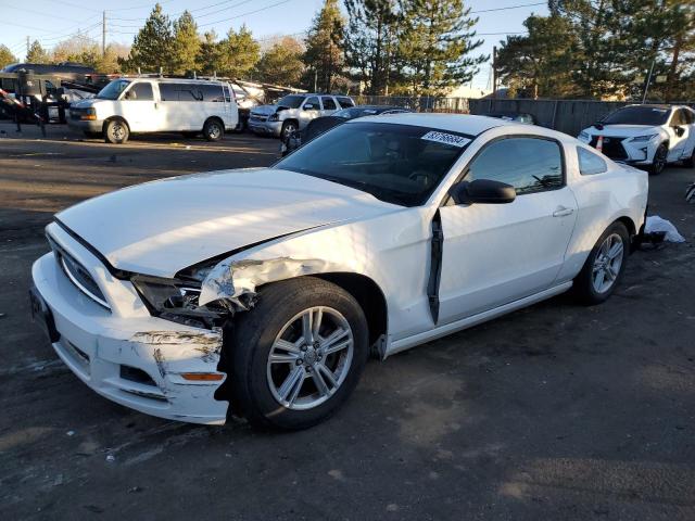FORD MUSTANG