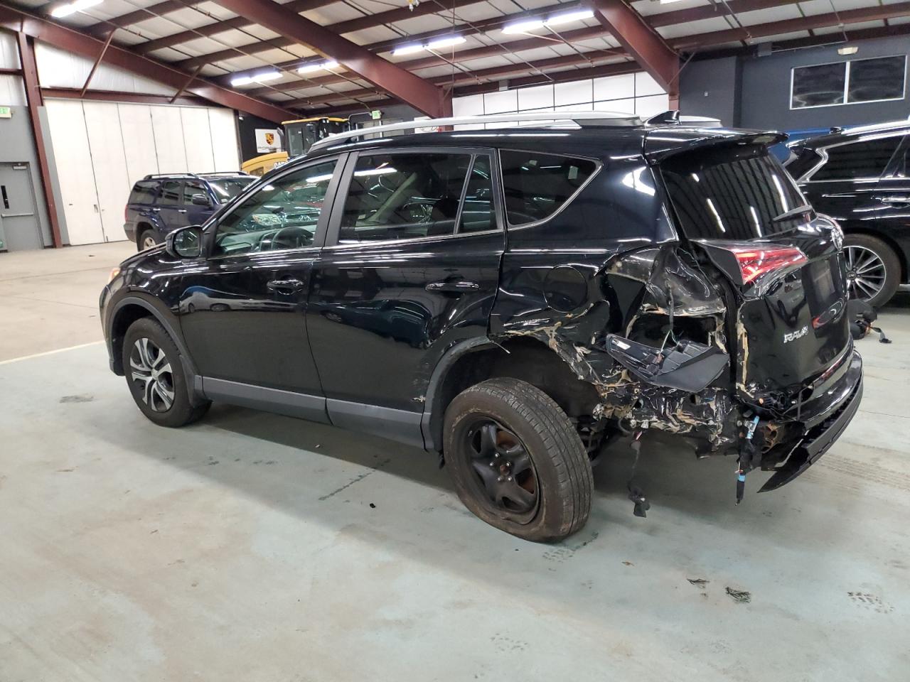 Lot #3041908848 2017 TOYOTA RAV4 LE