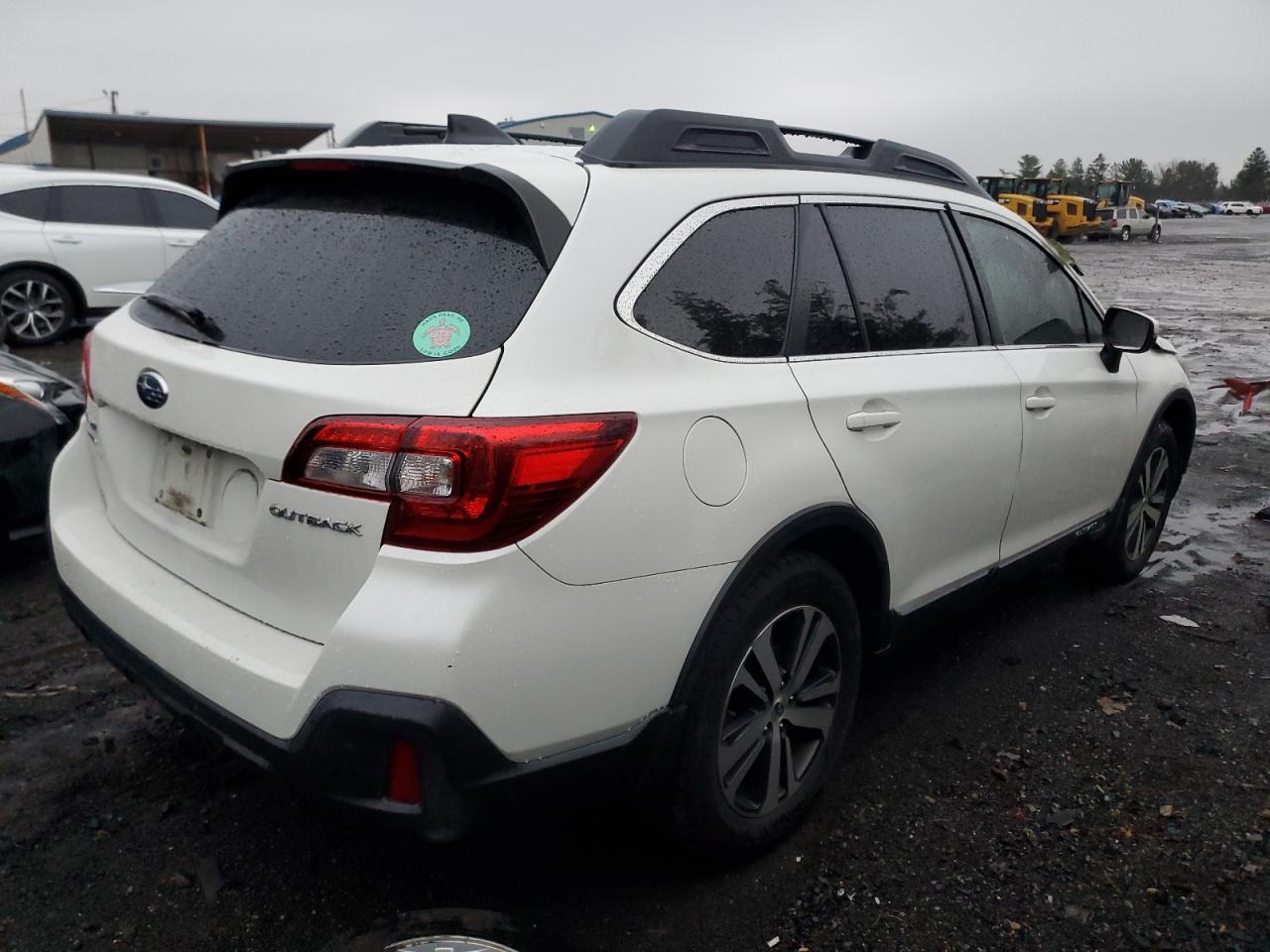 Lot #3044393889 2018 SUBARU OUTBACK 2.