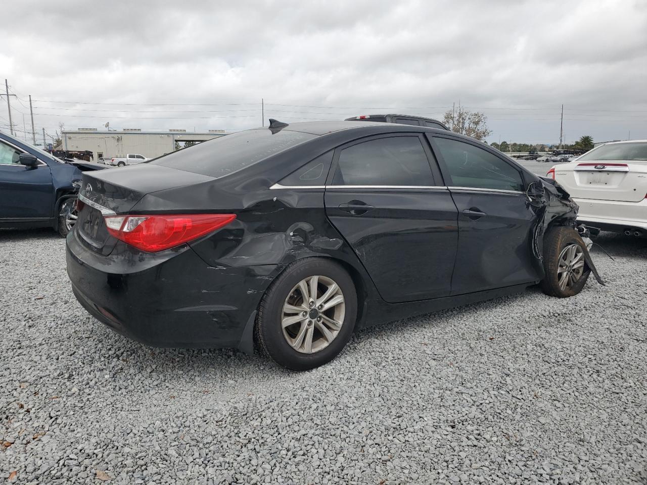 Lot #3030645097 2013 HYUNDAI SONATA GLS