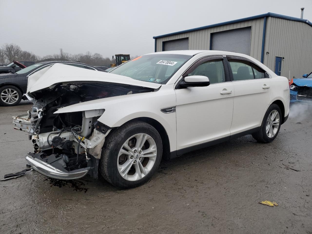 Lot #3030736145 2015 FORD TAURUS SEL