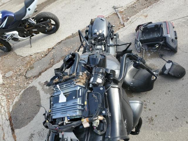 2021 HARLEY-DAVIDSON FLTRK - 1HD1KZF10MB640995