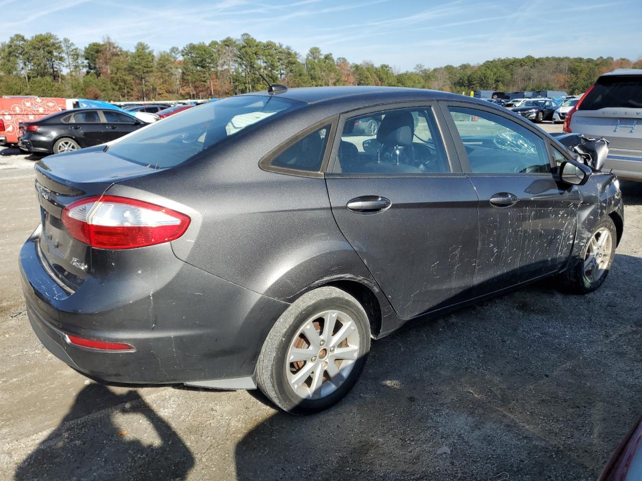 Lot #3033119987 2018 FORD FIESTA SE